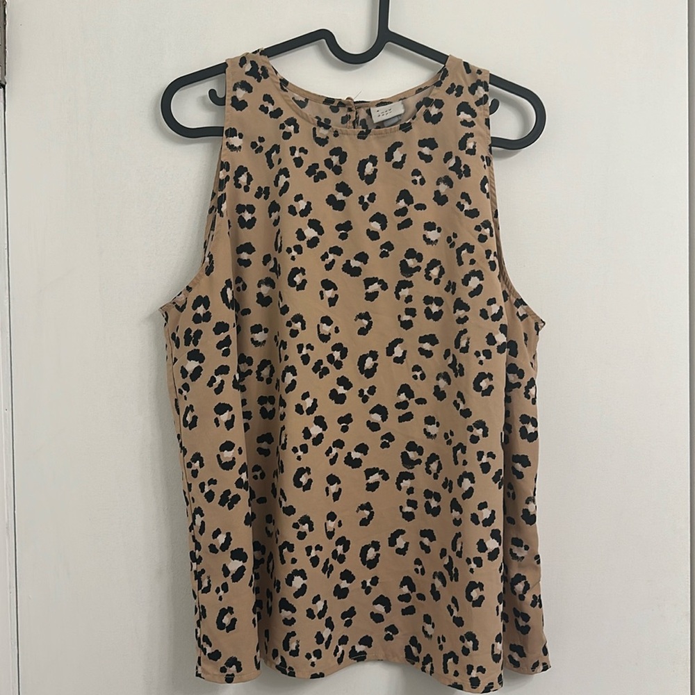 A New Day Leopard Print Sleeveless Shirt Size L
